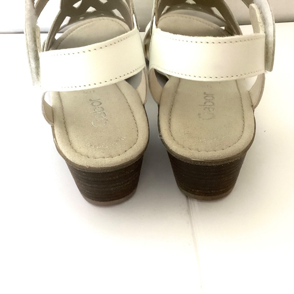 Gabor Shoes USA Style: 64.645 Gabor White Leather Sandals.  US Size: 11 New